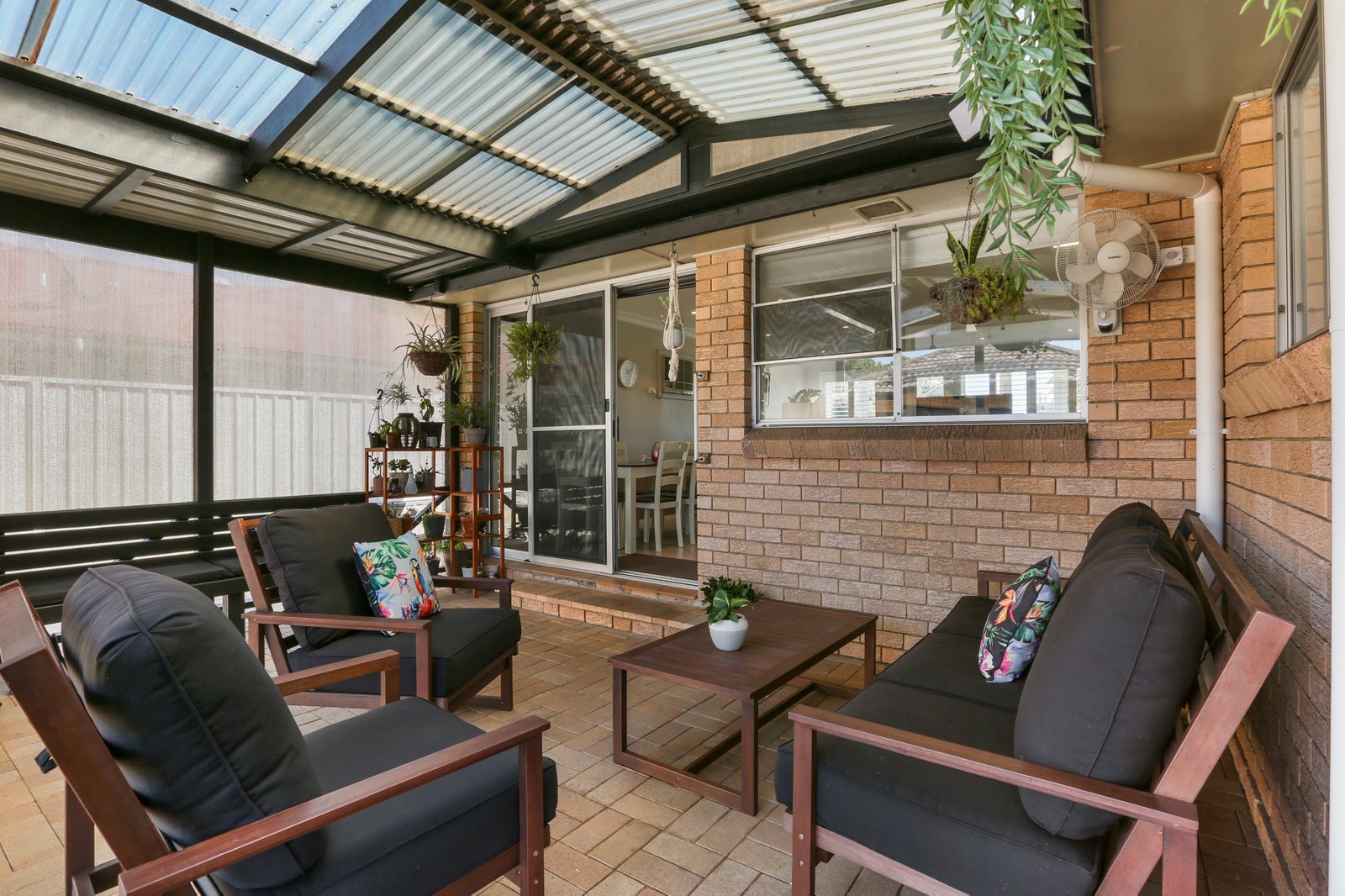 99 Tongarra Road ALBION PARK 11