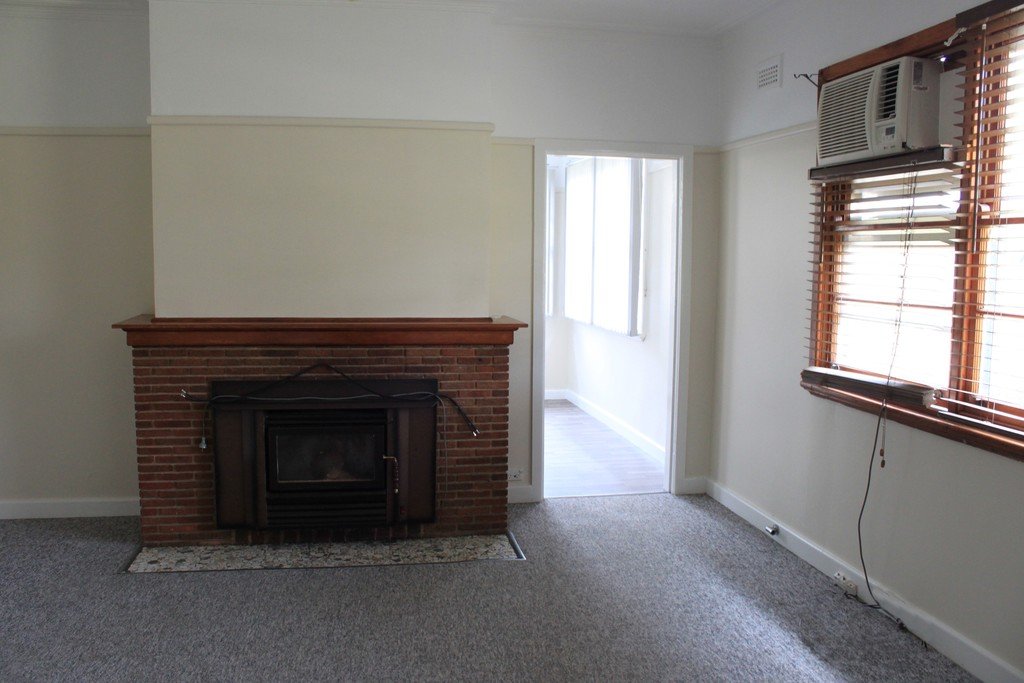 99 Winton Street TUMBARUMBA 7