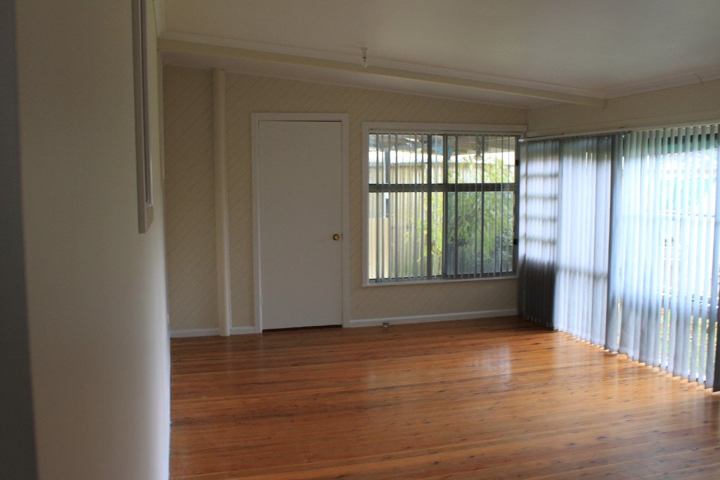 99 Winton Street TUMBARUMBA 9