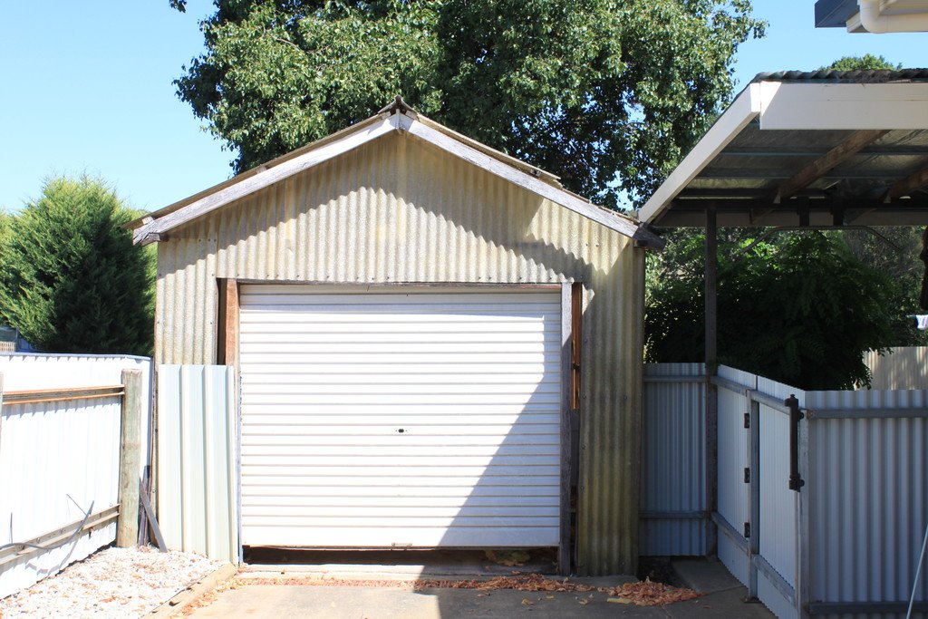 99 Winton Street TUMBARUMBA 19