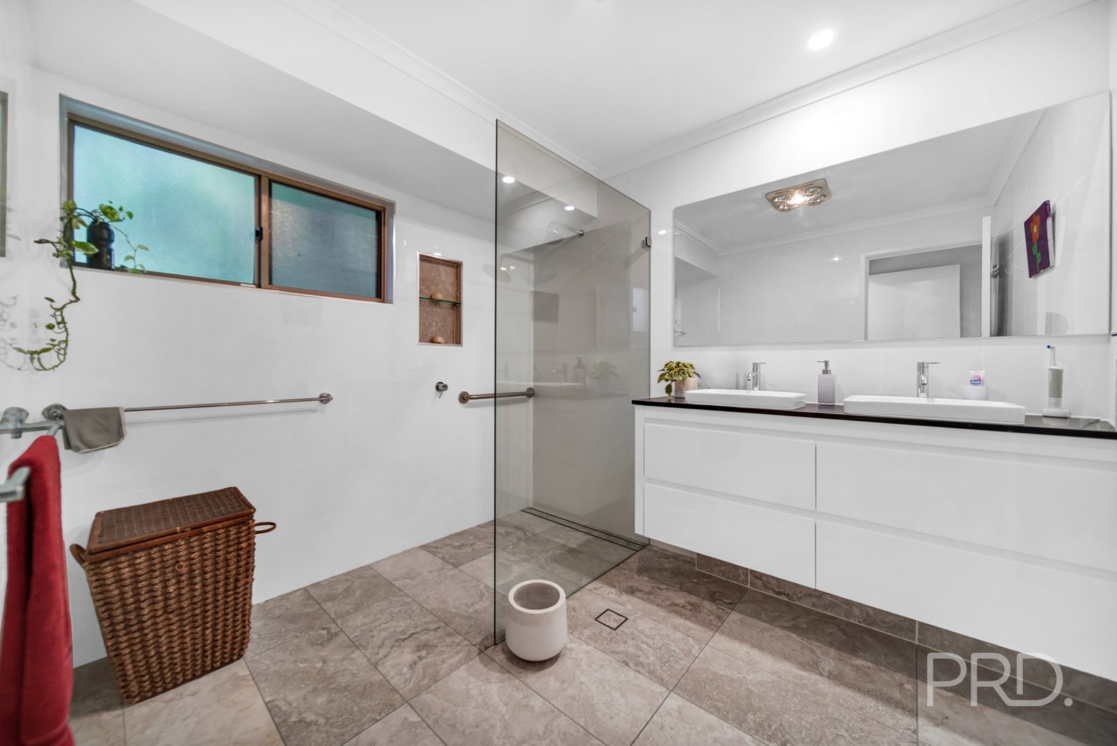 990 BEENLEIGH REDLAND BAY Road CARBROOK 18