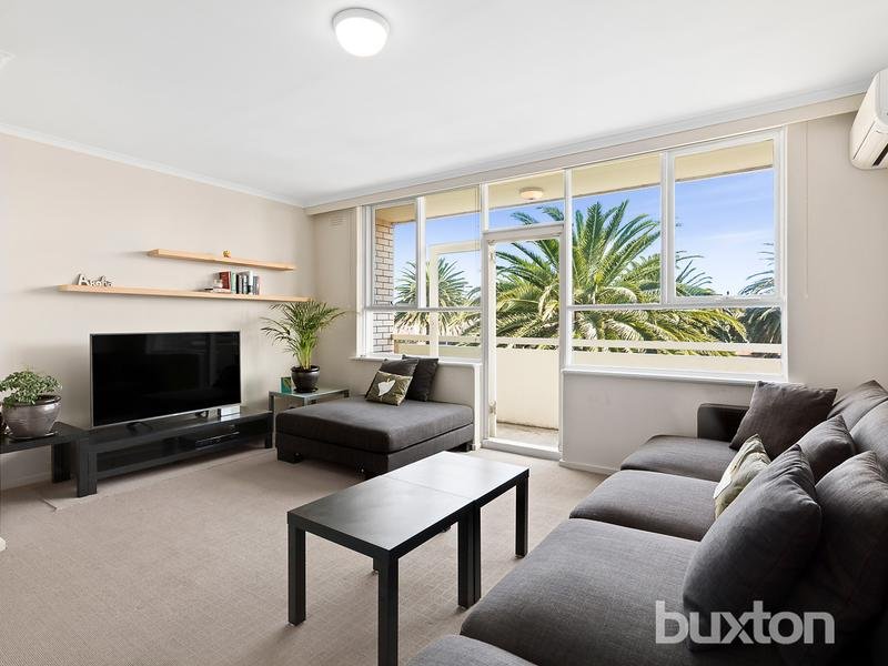 Gallery: 9/91 Beach Road