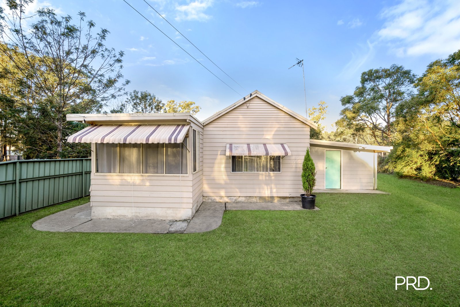 993 & 993A Castlereagh Road CASTLEREAGH 12