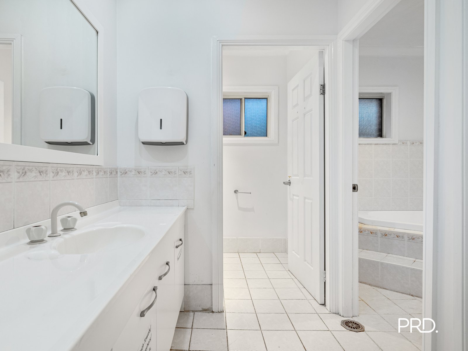 993 & 993A Castlereagh Road CASTLEREAGH 6