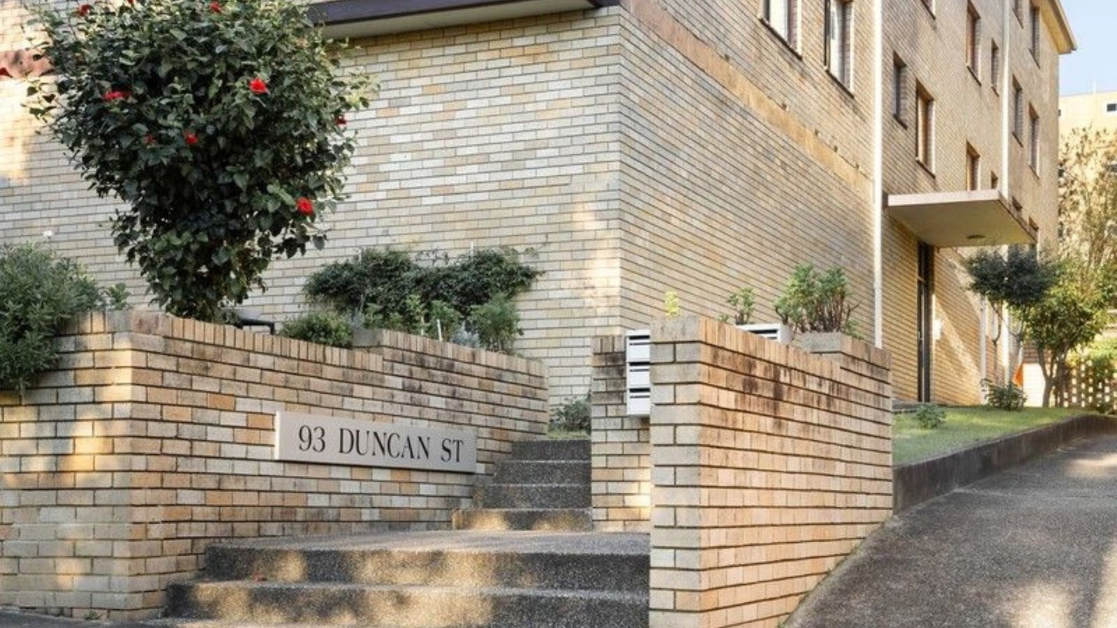 9/93 Duncan Street MAROUBRA 8