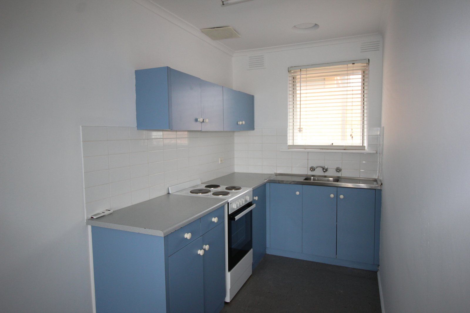 Gallery: 9/94 Beach Road