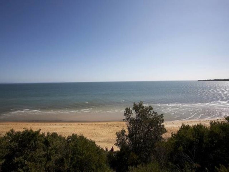 Gallery: 9/94 Beach Road