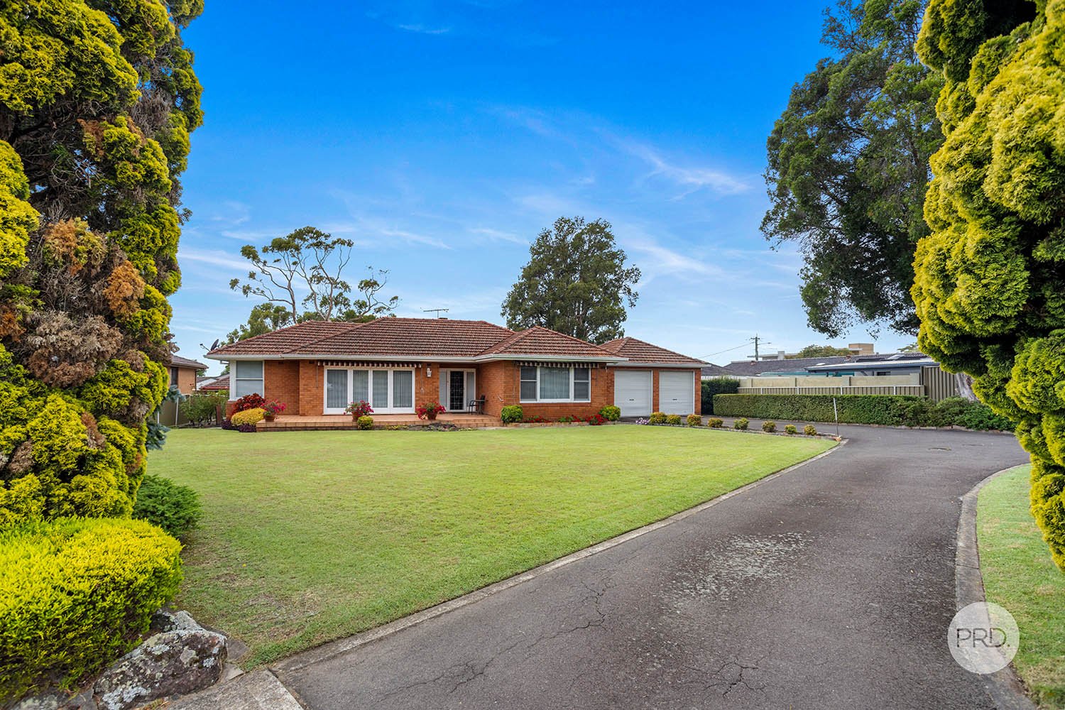 995 Forest Road LUGARNO 1