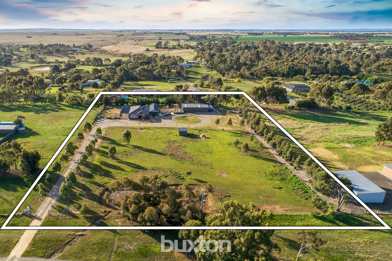 Gallery: 996 Bannockburn-Shelford Road