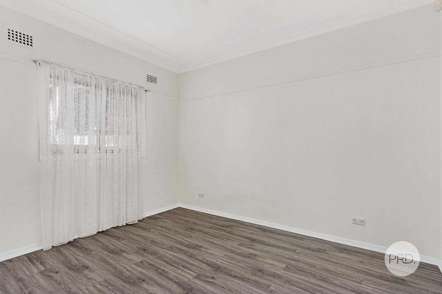 996 Forest Road LUGARNO 12