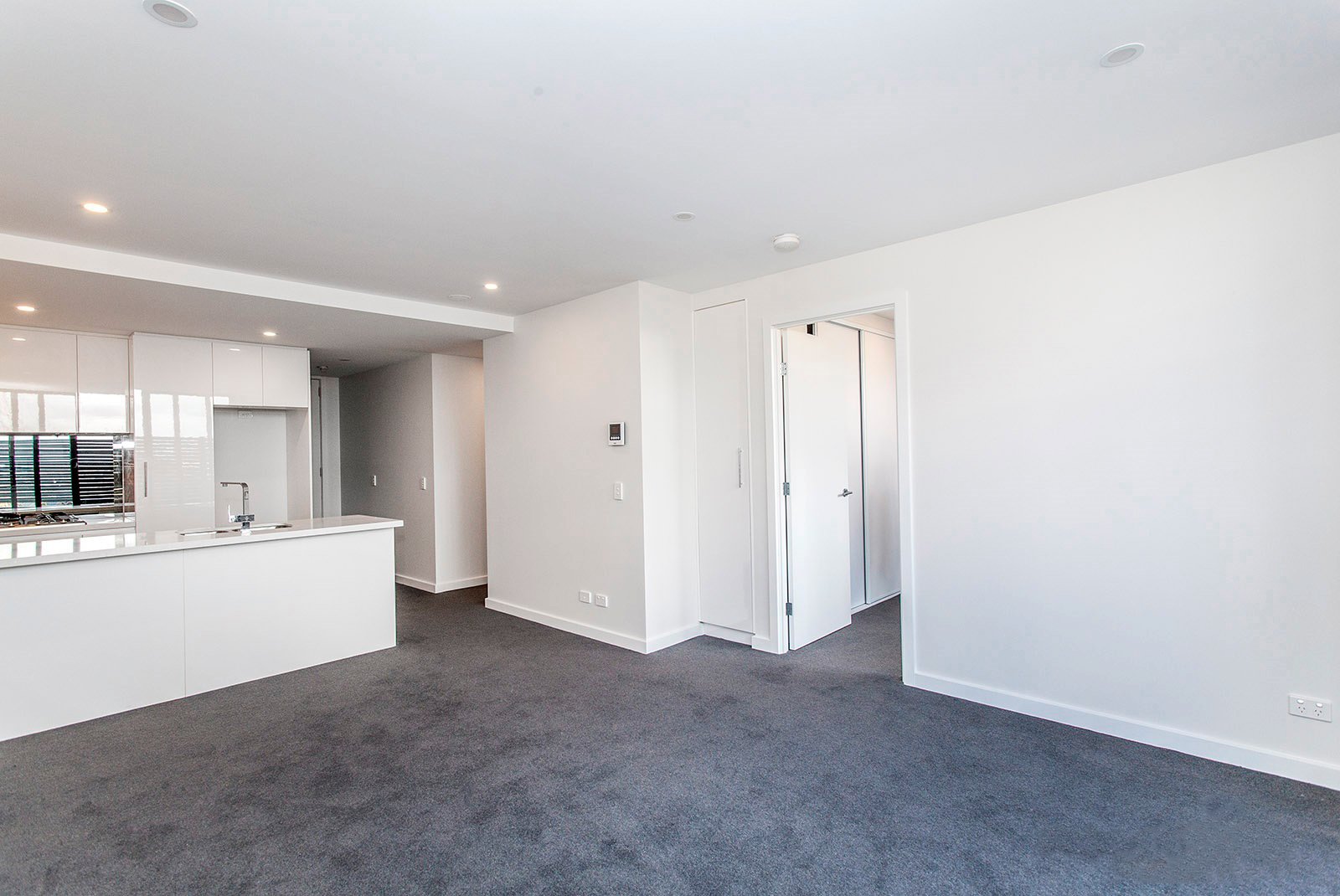 Real Estate and Property in 9/97 Whittens Lane , Doncaster, VIC