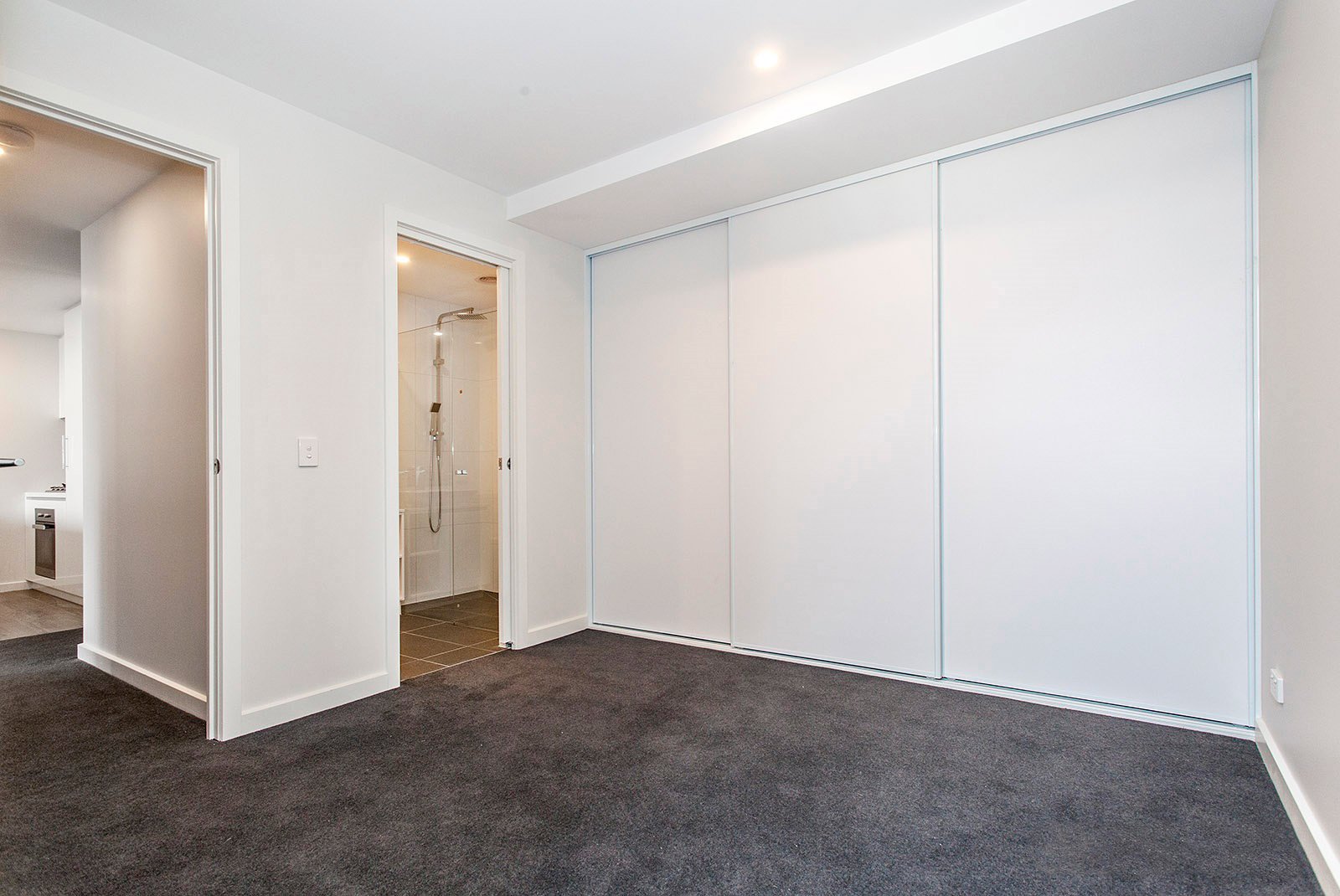 Real Estate and Property in 9/97 Whittens Lane , Doncaster, VIC