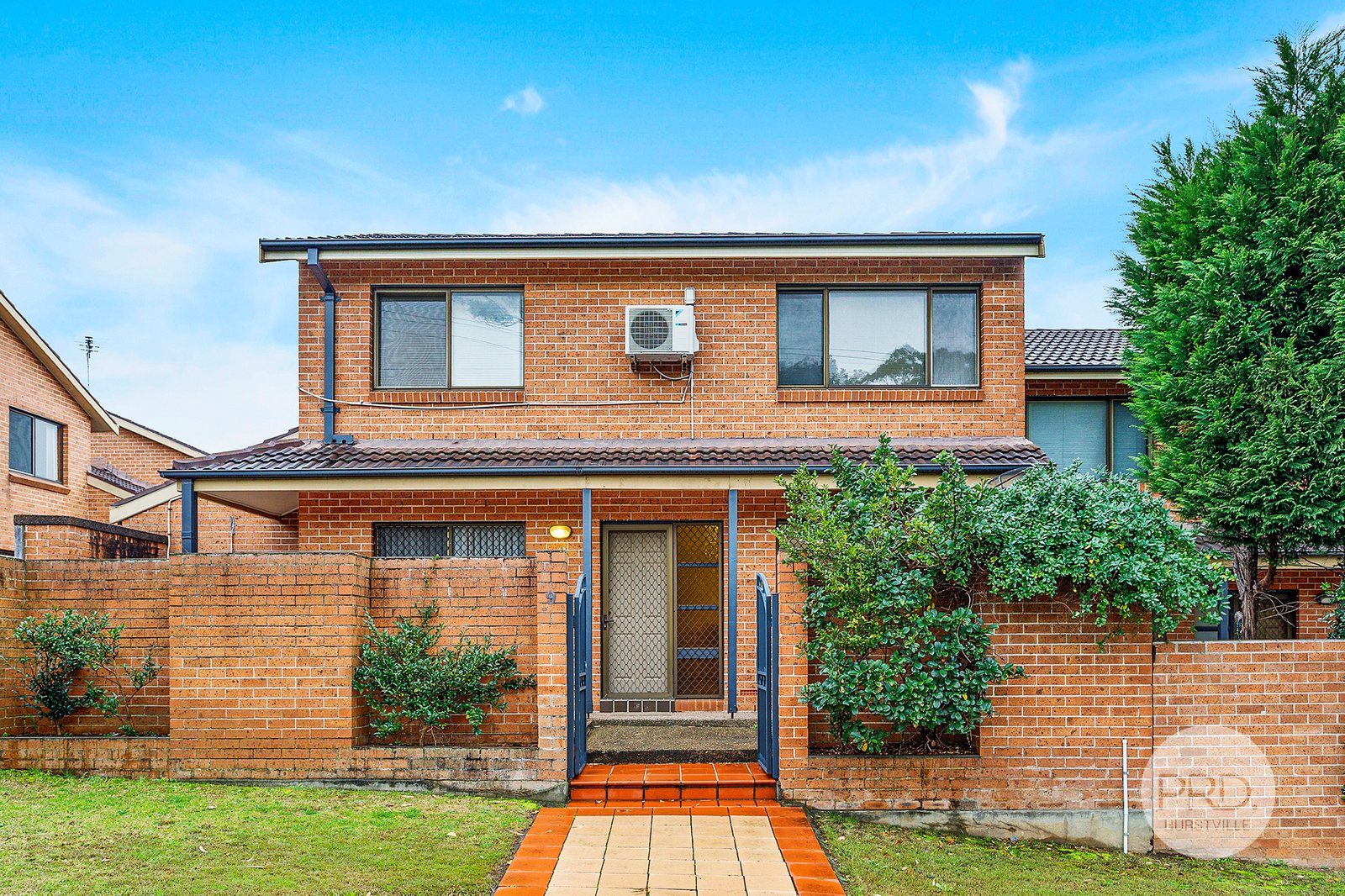 9/98 Woniora Road HURSTVILLE 1