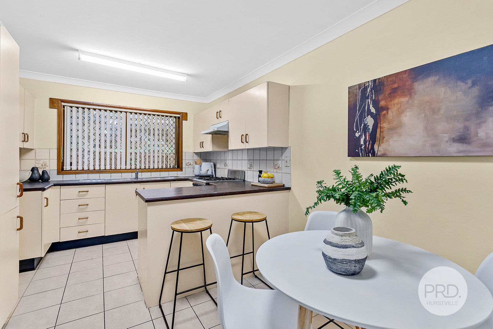 9/98 Woniora Road HURSTVILLE 3