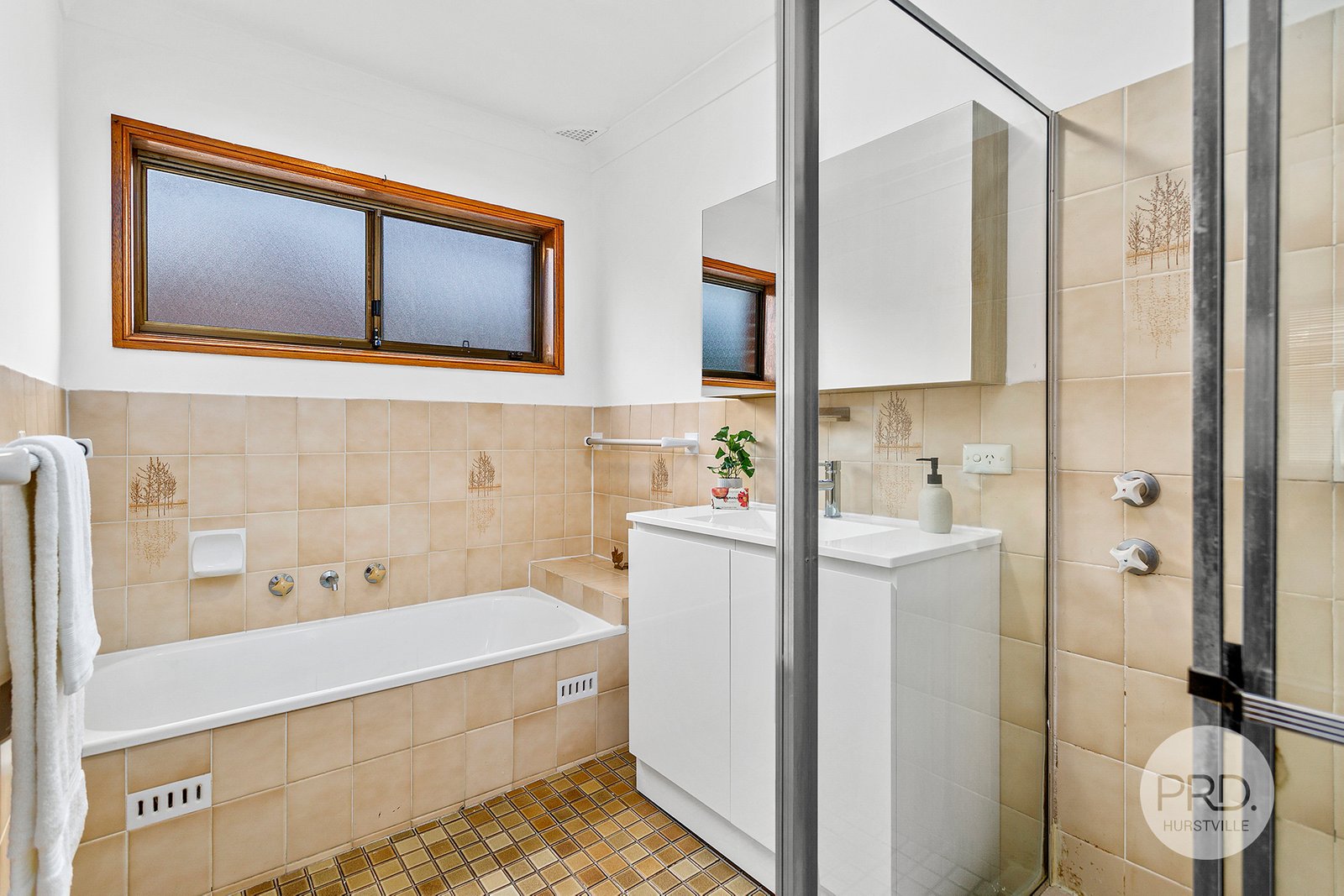 9/98 Woniora Road HURSTVILLE 6