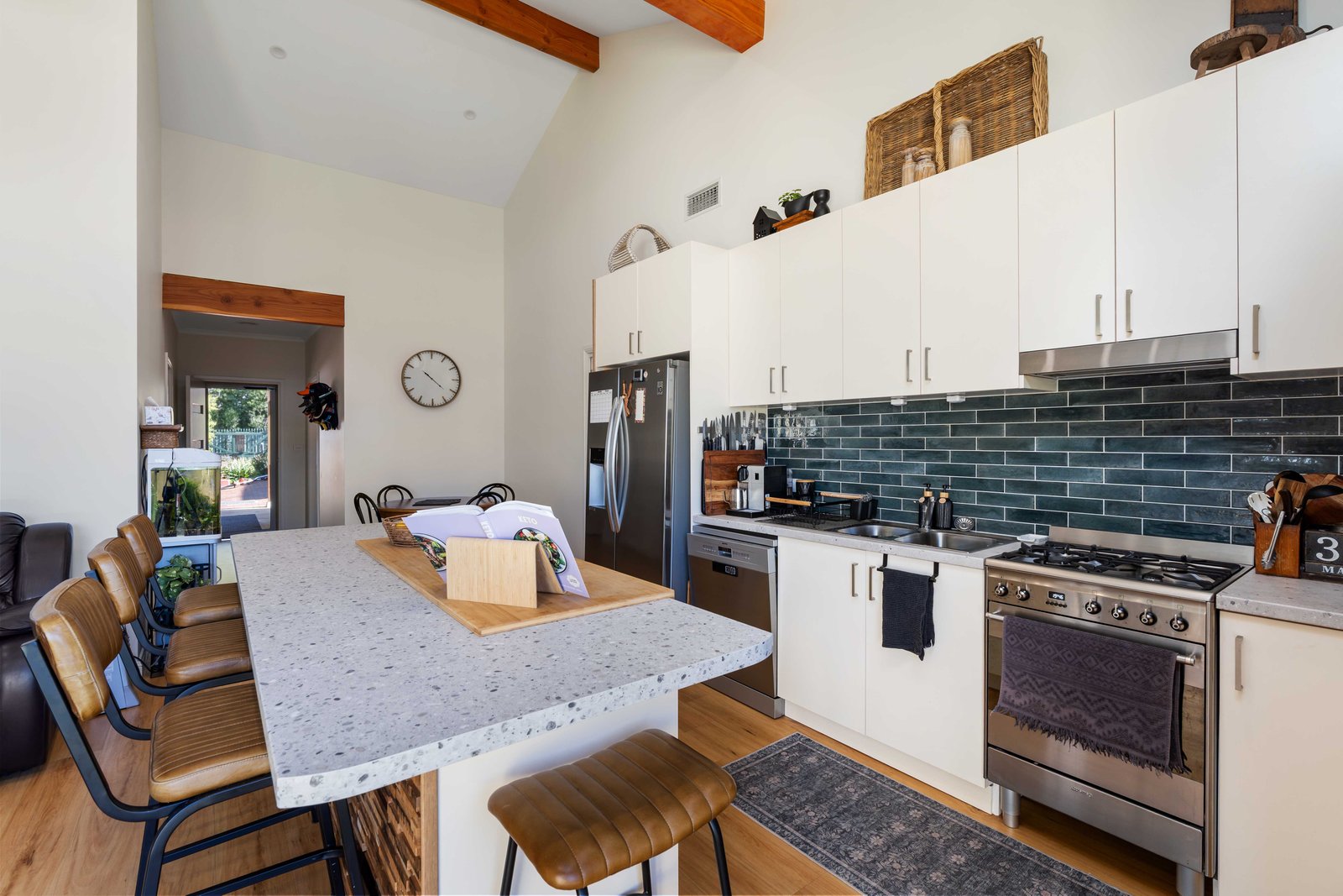 9/99 Bathurst Road ORANGE 7