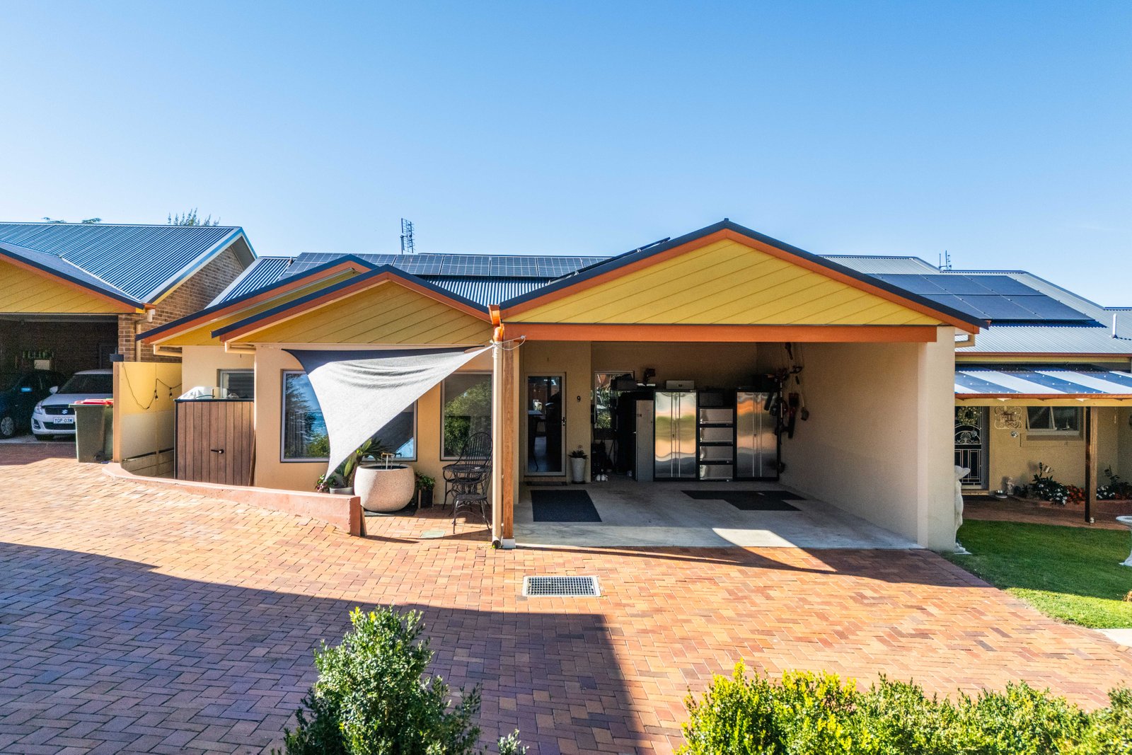 9/99 Bathurst Road ORANGE 24