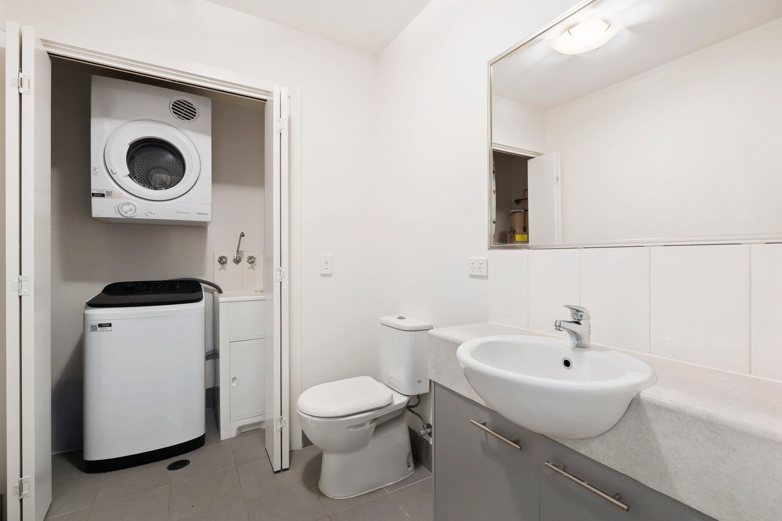 Real Estate and Property in 99B/115 Neerim Road, Glen Huntly, VIC