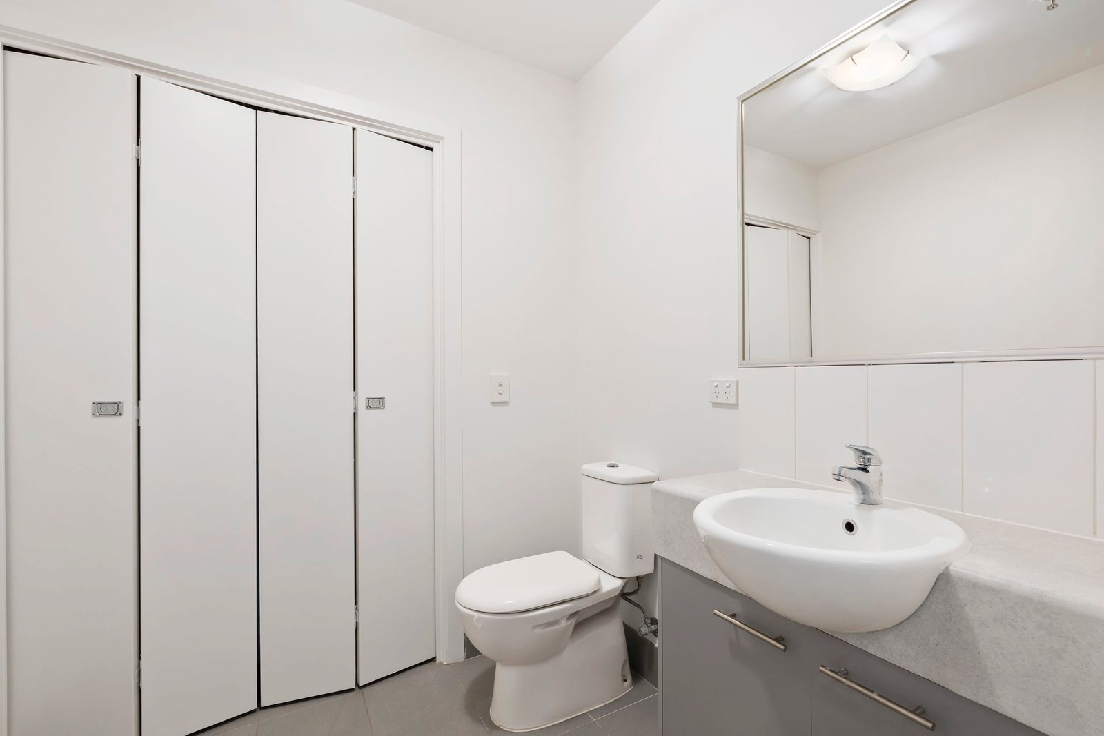 Real Estate and Property in 99B/115 Neerim Road, Glen Huntly, VIC