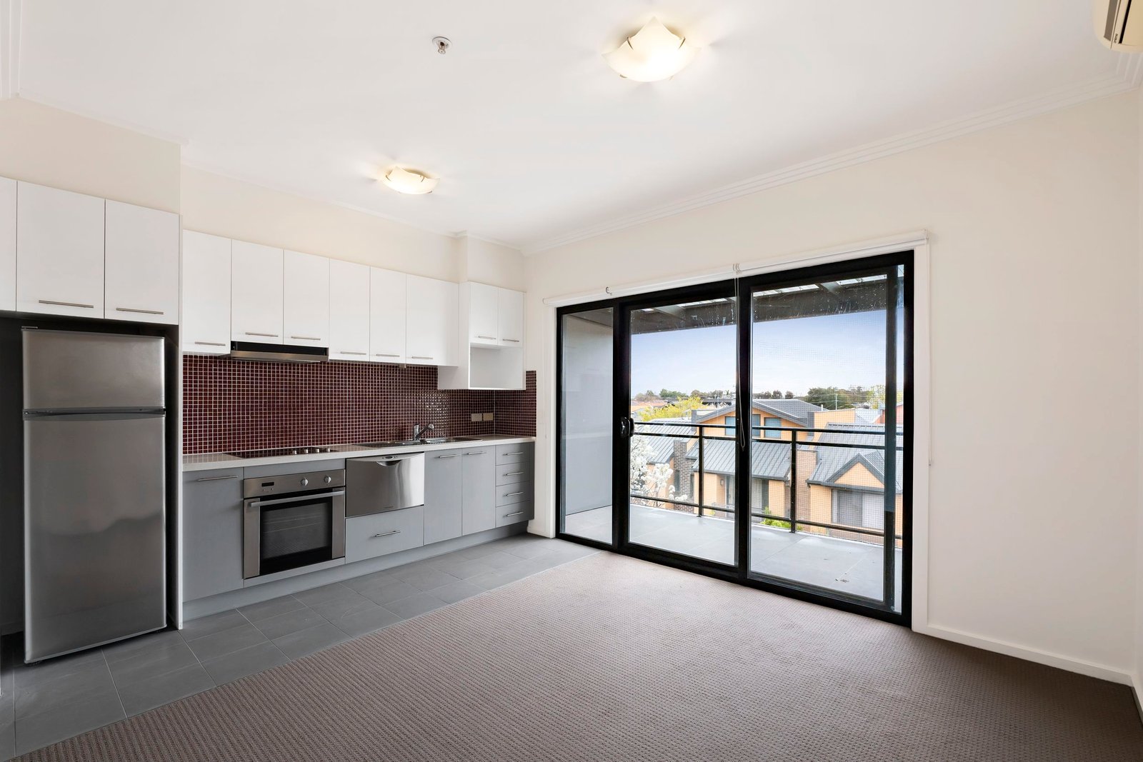 Real Estate and Property in 99B/115 Neerim Road, Glen Huntly, VIC