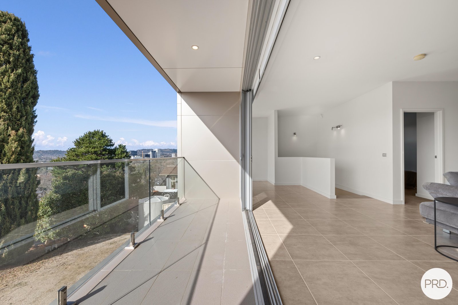 9A Barrow Place LYONS 9