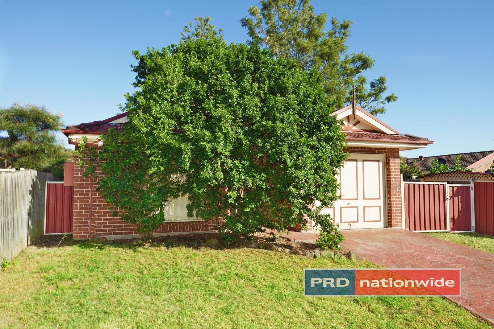 9A Britten Close CRANEBROOK 1