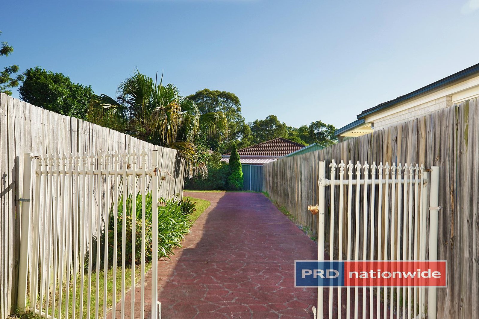9A Britten Close CRANEBROOK 11