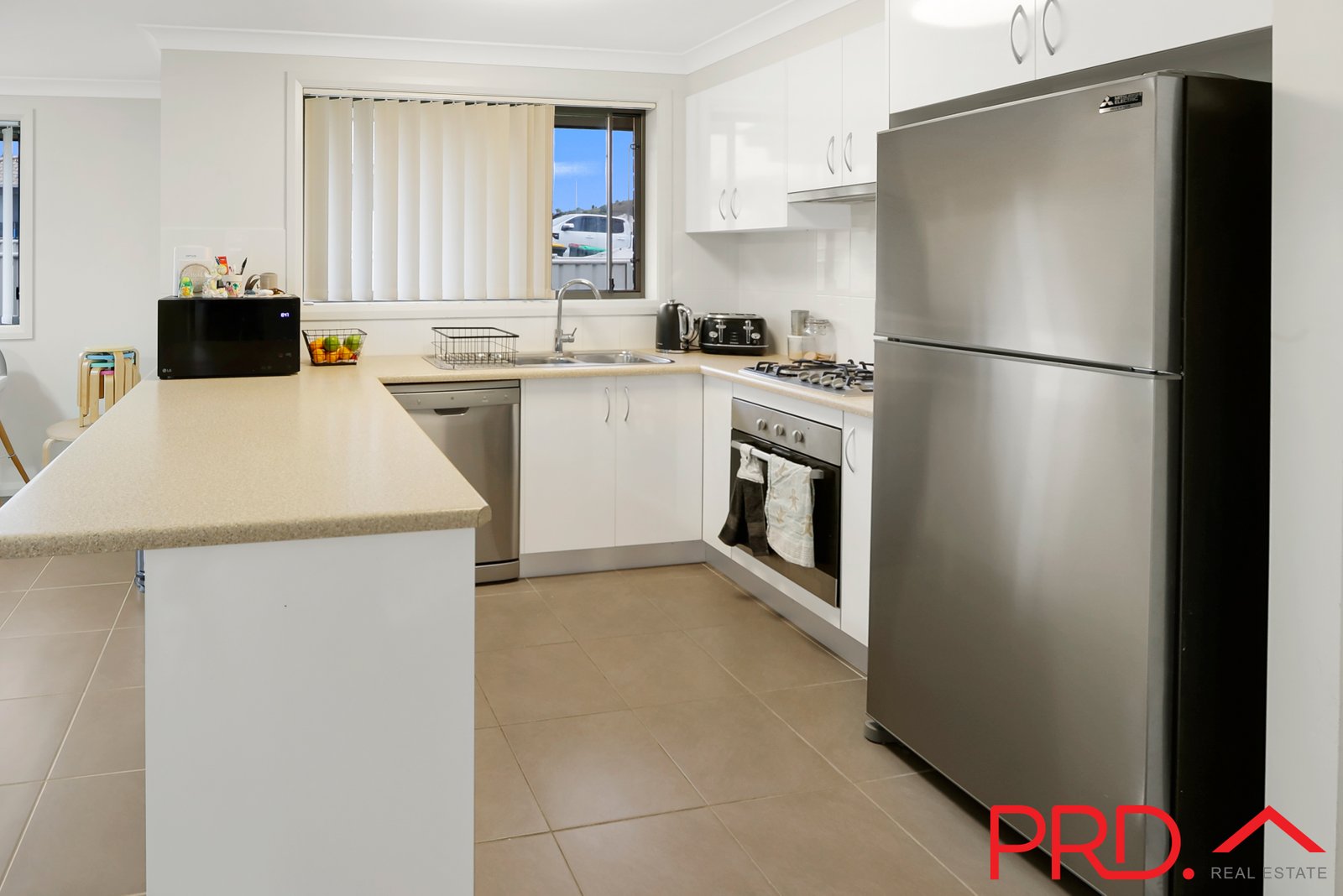 9a Brushbox Grove TAMWORTH 6