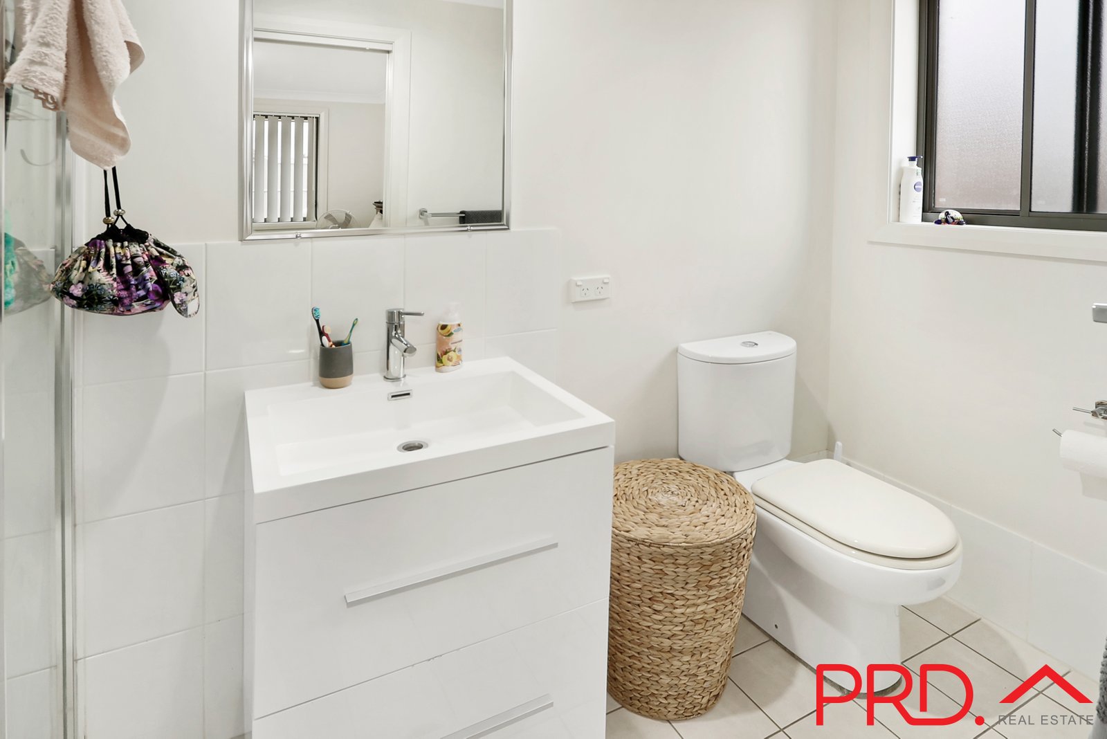 9a Brushbox Grove TAMWORTH 11