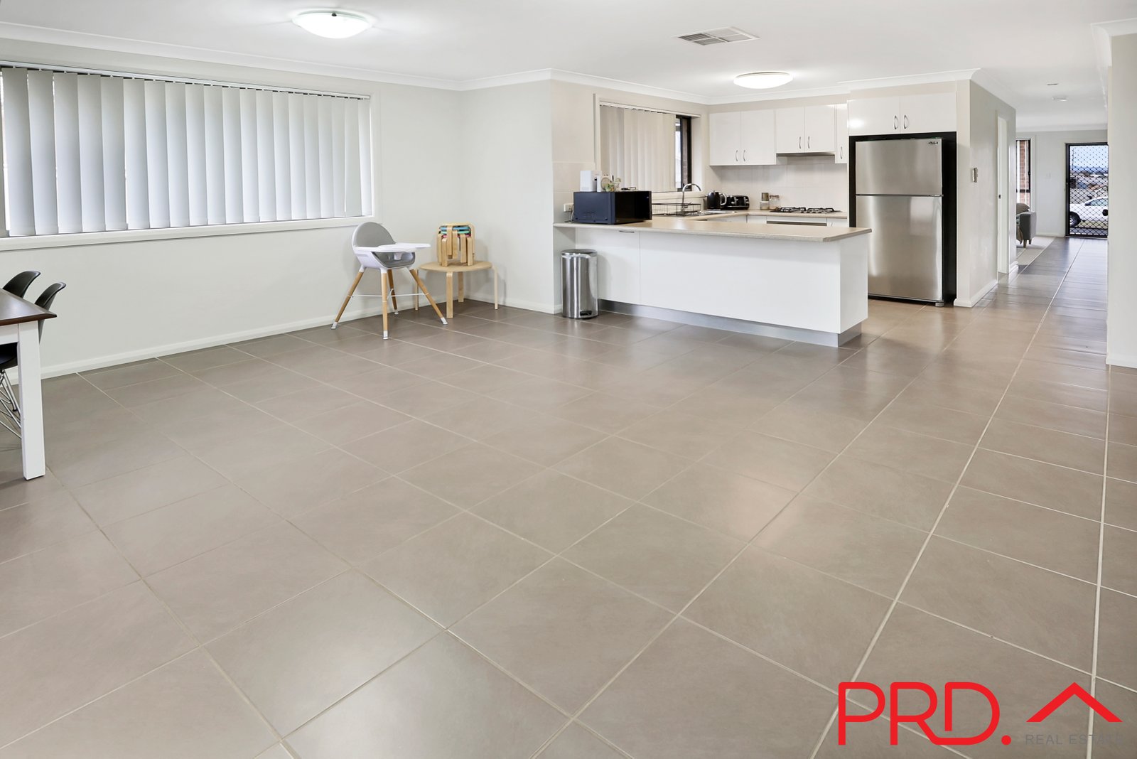 9a Brushbox Grove TAMWORTH 12