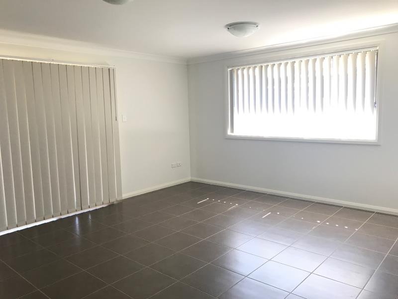 9a Brushbox Grove TAMWORTH 4