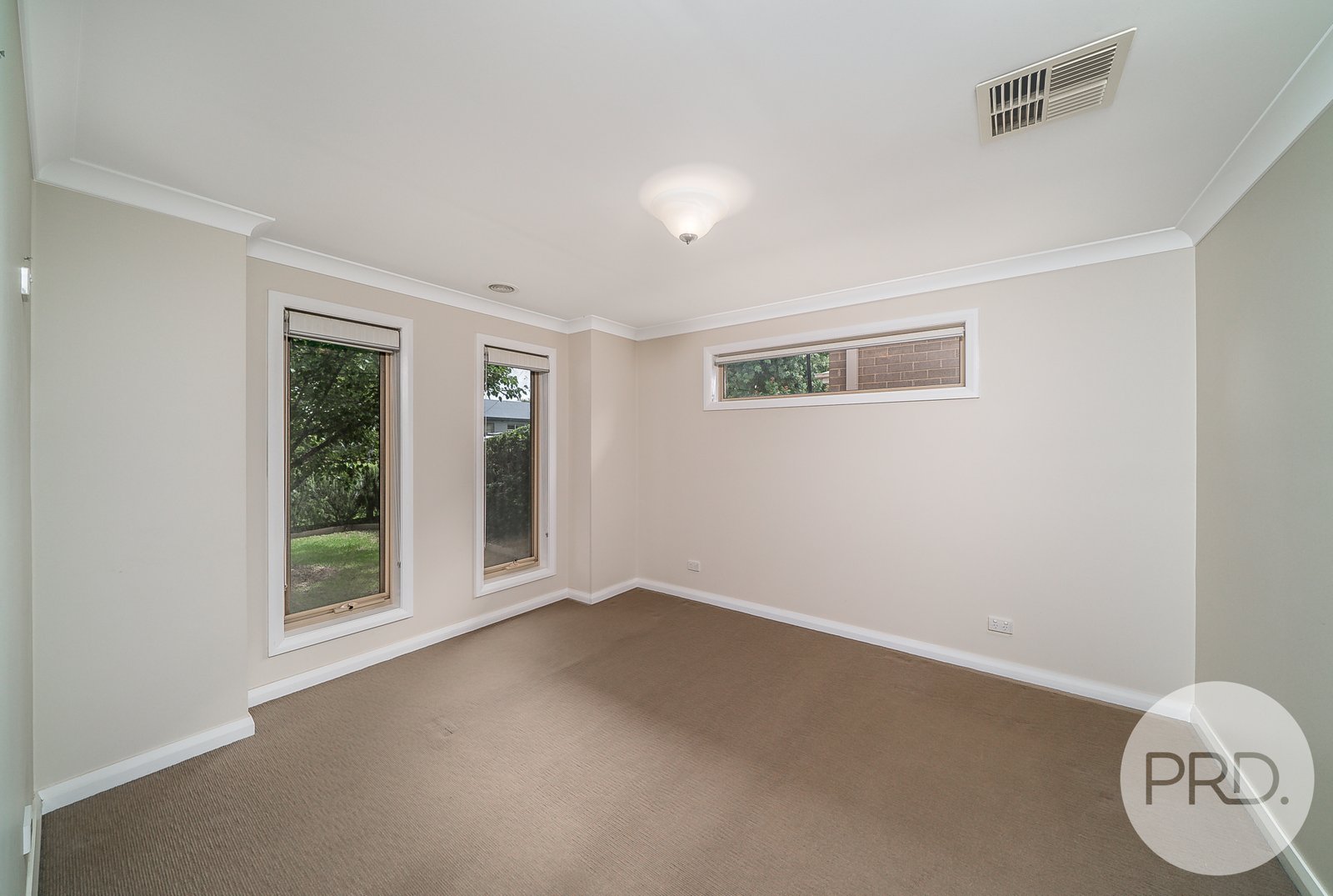 9A John Street KOORINGAL 6