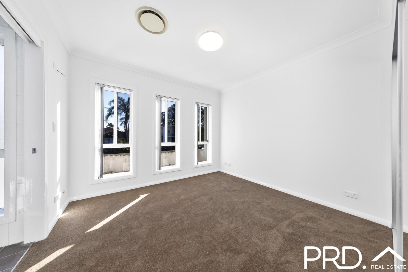 9A Matthews Avenue EAST HILLS 5