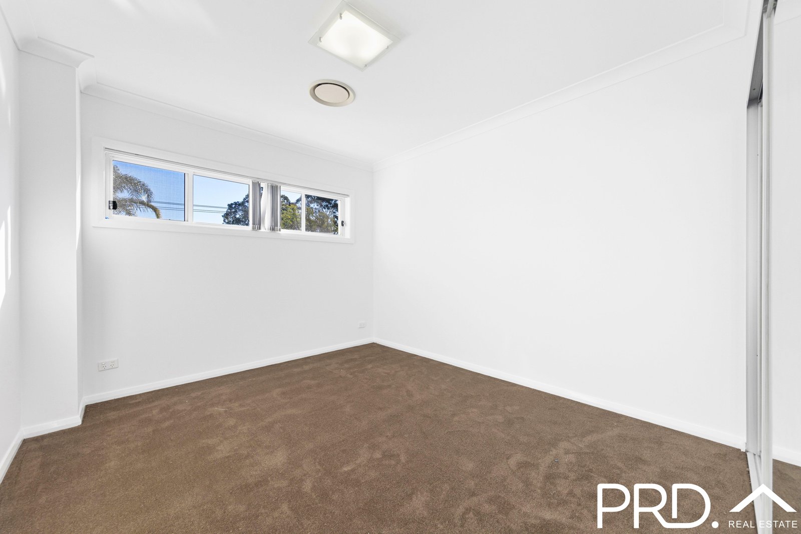 9A Matthews Avenue EAST HILLS 6