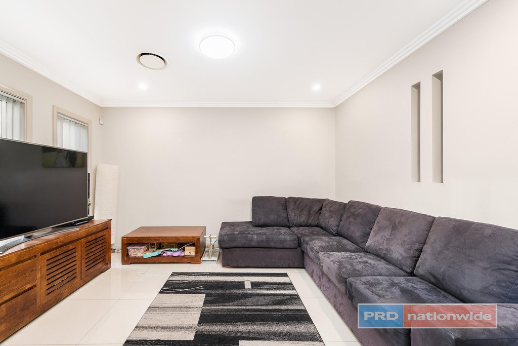 9a Matthews Avenue EAST HILLS 2