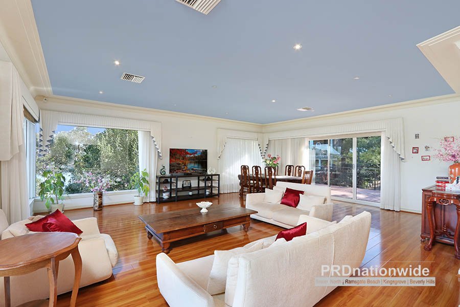 9a Southern Street OATLEY 3