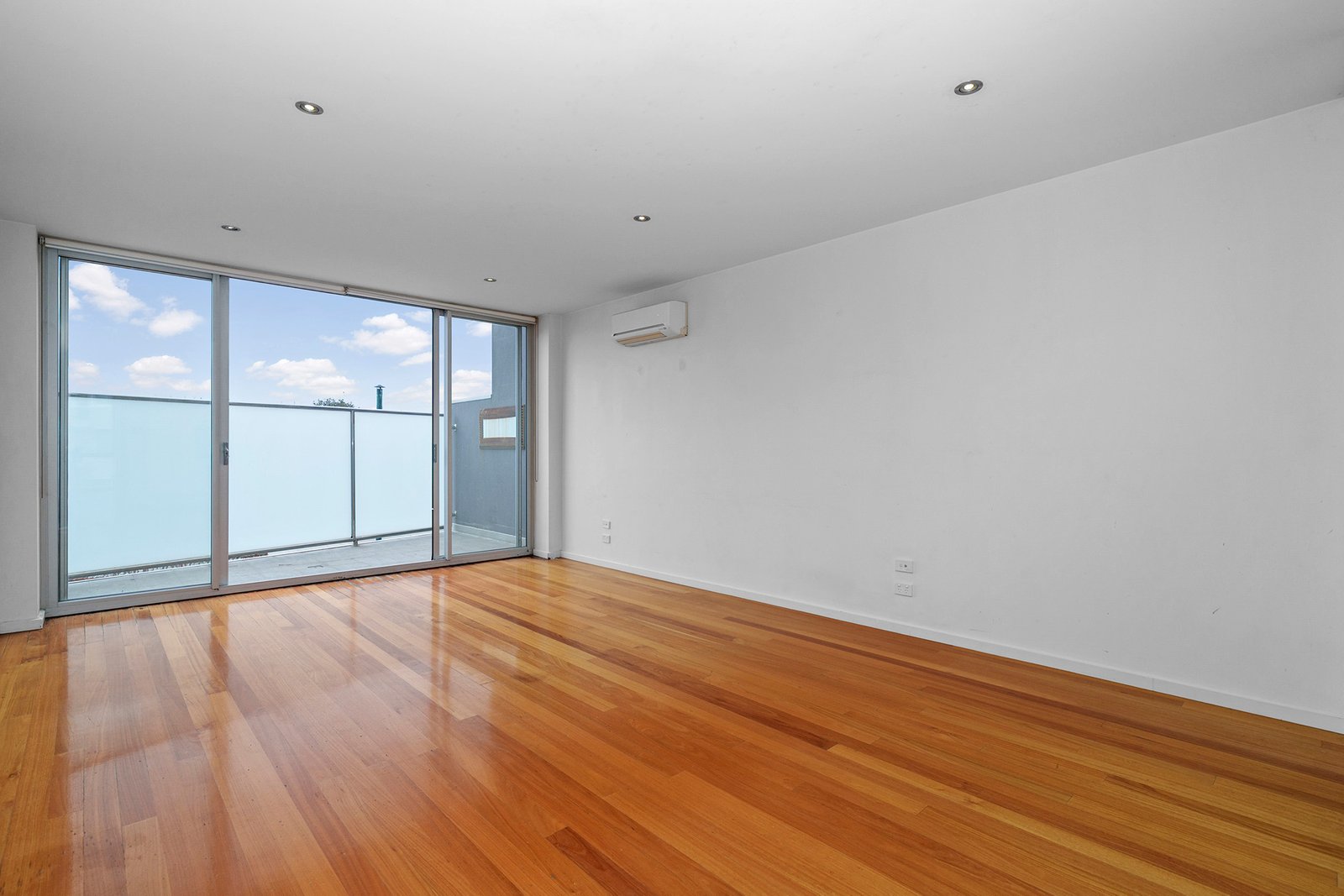 Real Estate and Property in 9A Thomas Place , Prahran, VIC