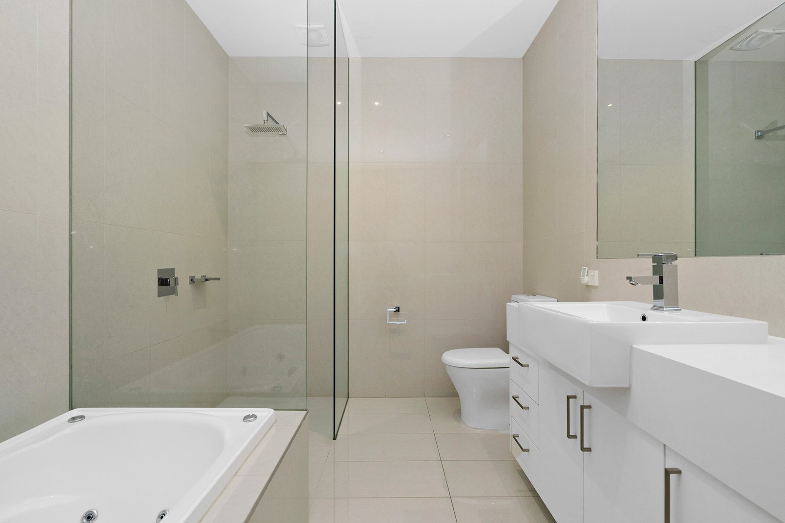 Real Estate and Property in 9A Thomas Place , Prahran, VIC