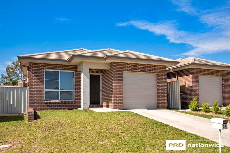 9A Warburton Drive TAMWORTH 1