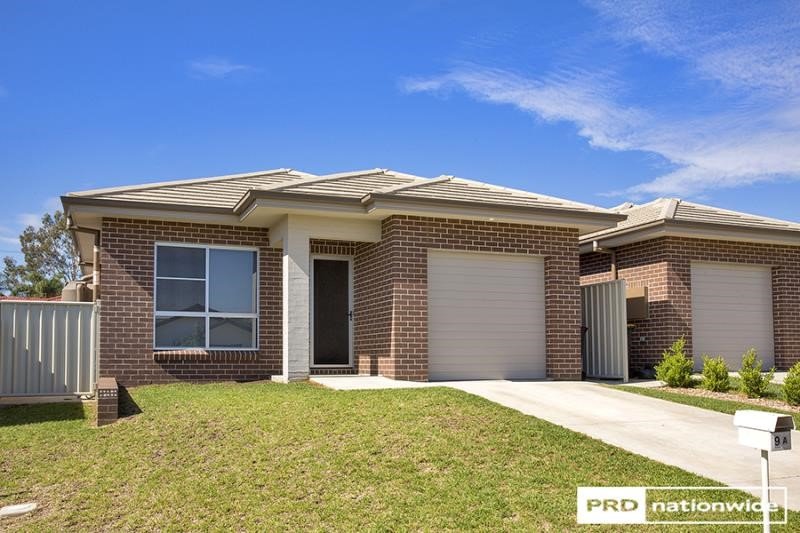 9A Warburton Drive TAMWORTH 1