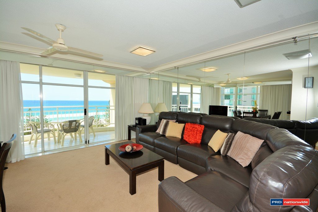 9A/3 Second Ave  BURLEIGH HEADS 7