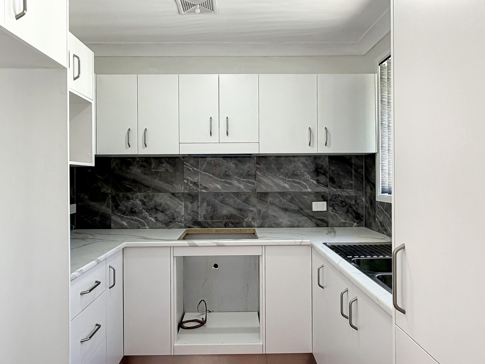 9B Cook Close LAKEWOOD 3