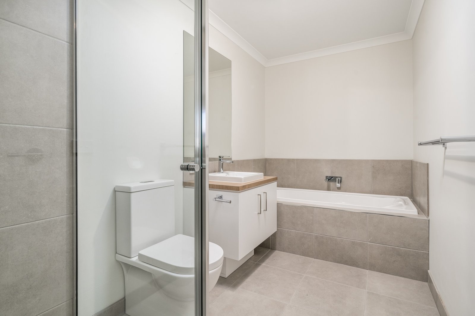 Gallery: 9B Francis Avenue