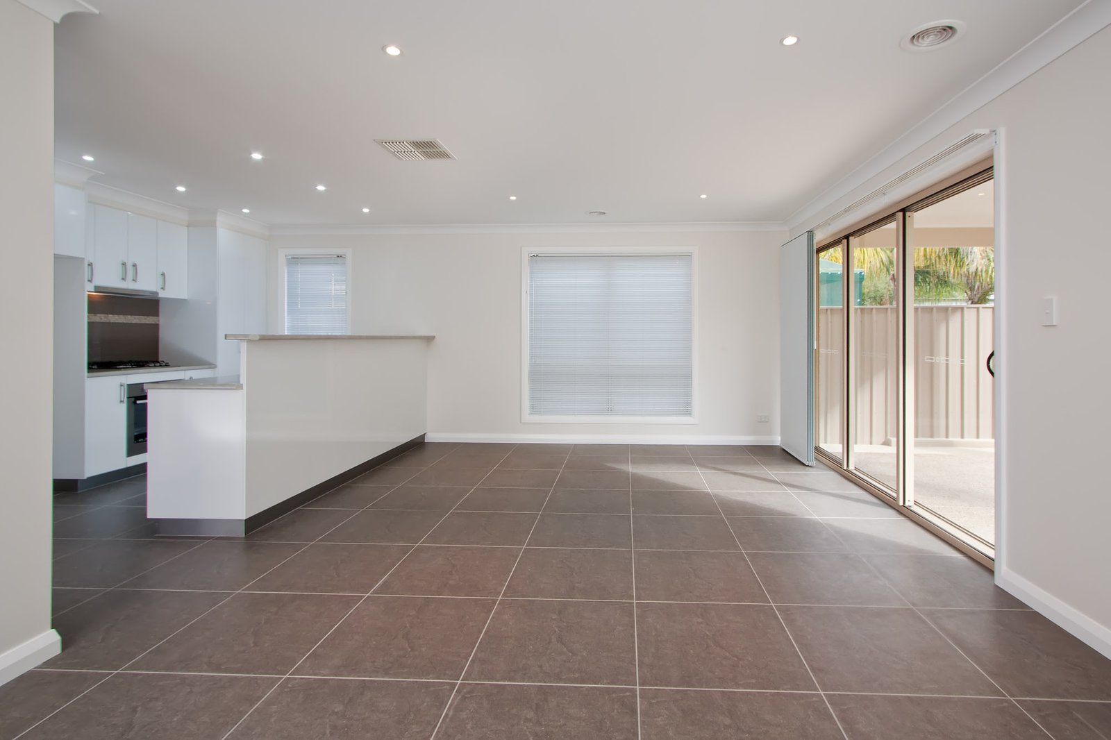 9B John Street KOORINGAL 6