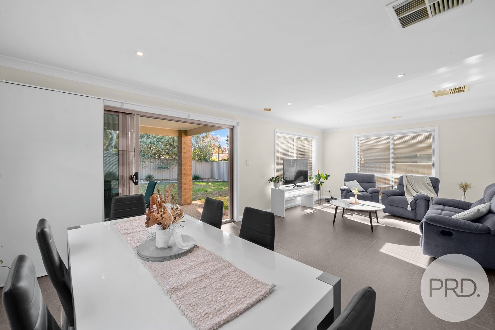 9B John Street KOORINGAL 8