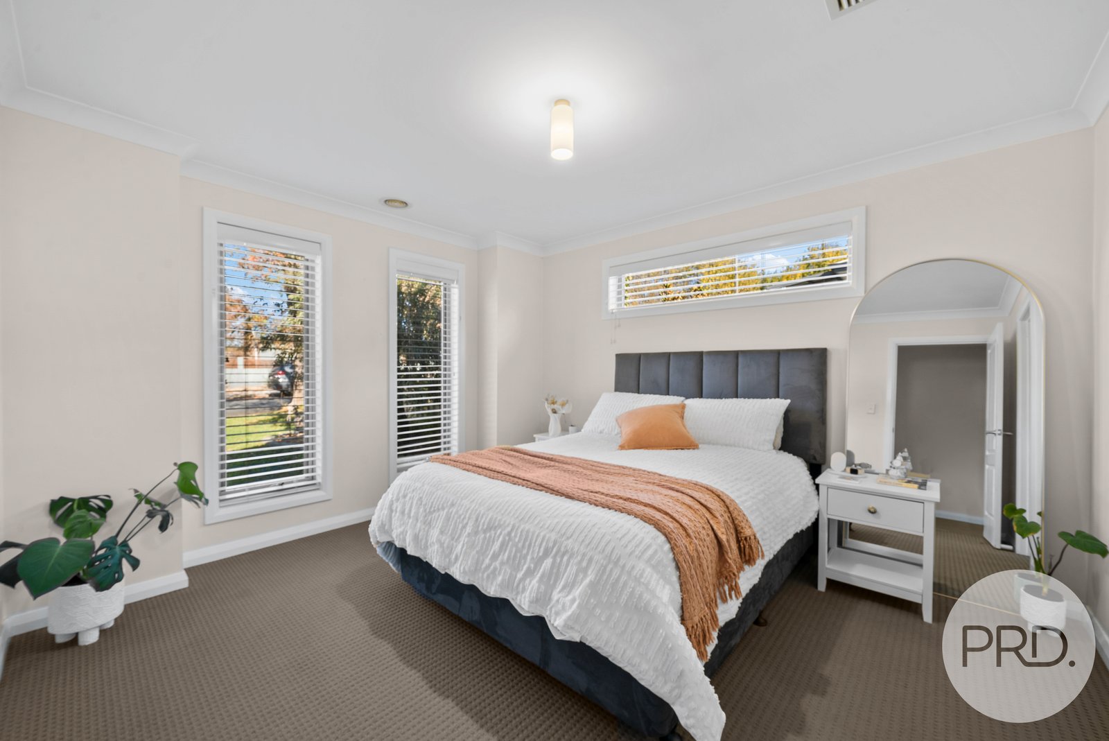 9B John Street KOORINGAL 9