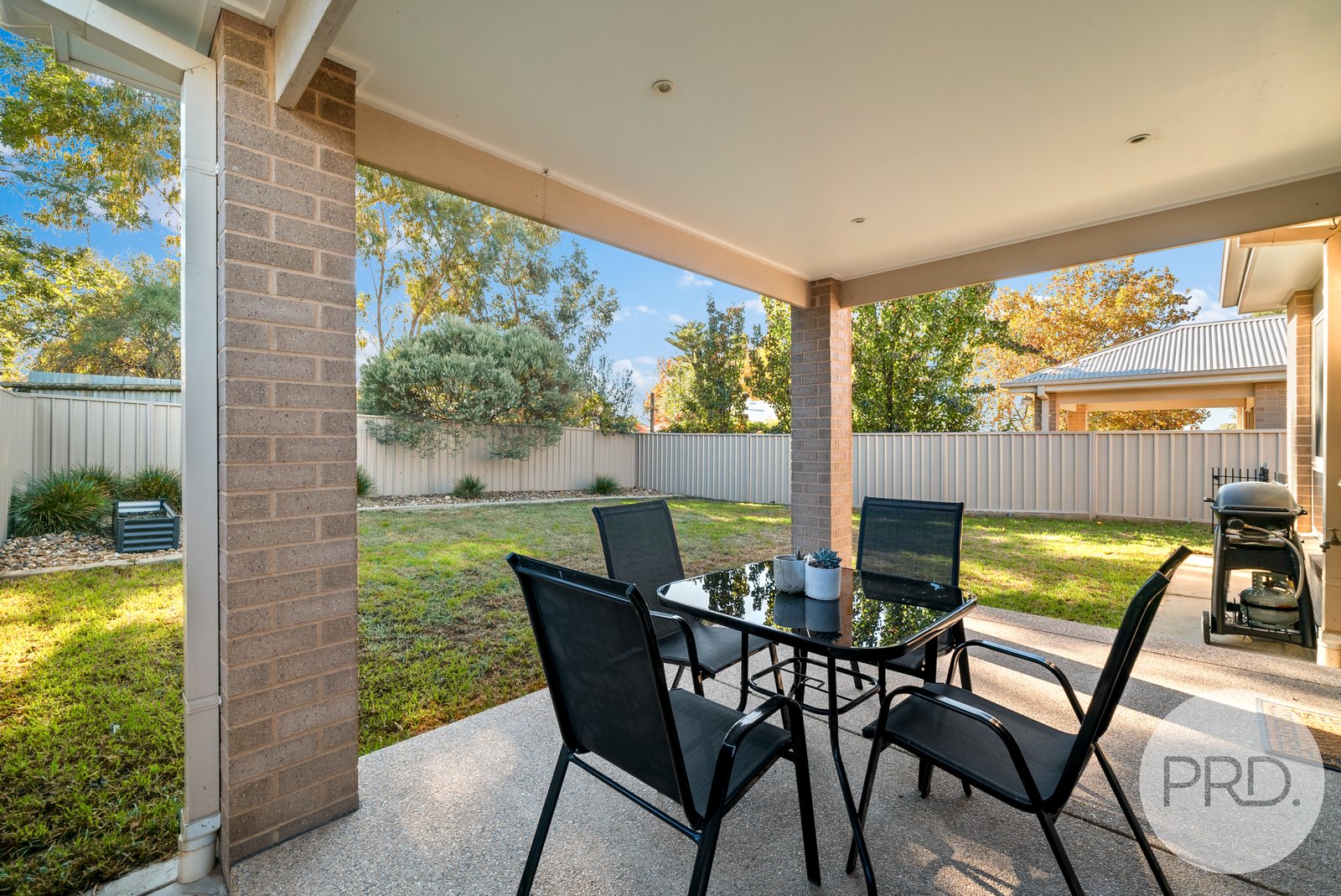 9B John Street KOORINGAL 15