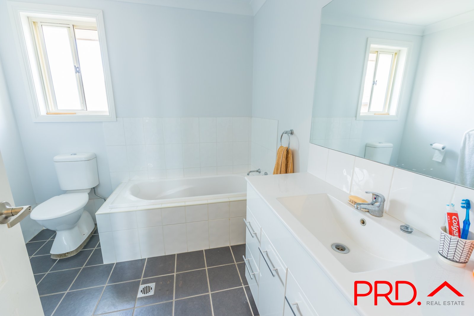 9B Warrumbungle Close TAMWORTH 8