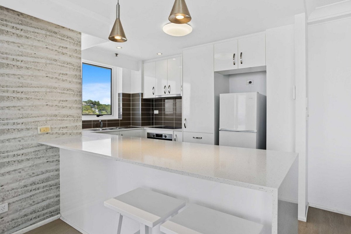 9C/3 Second Avenue Burleigh Heads 4