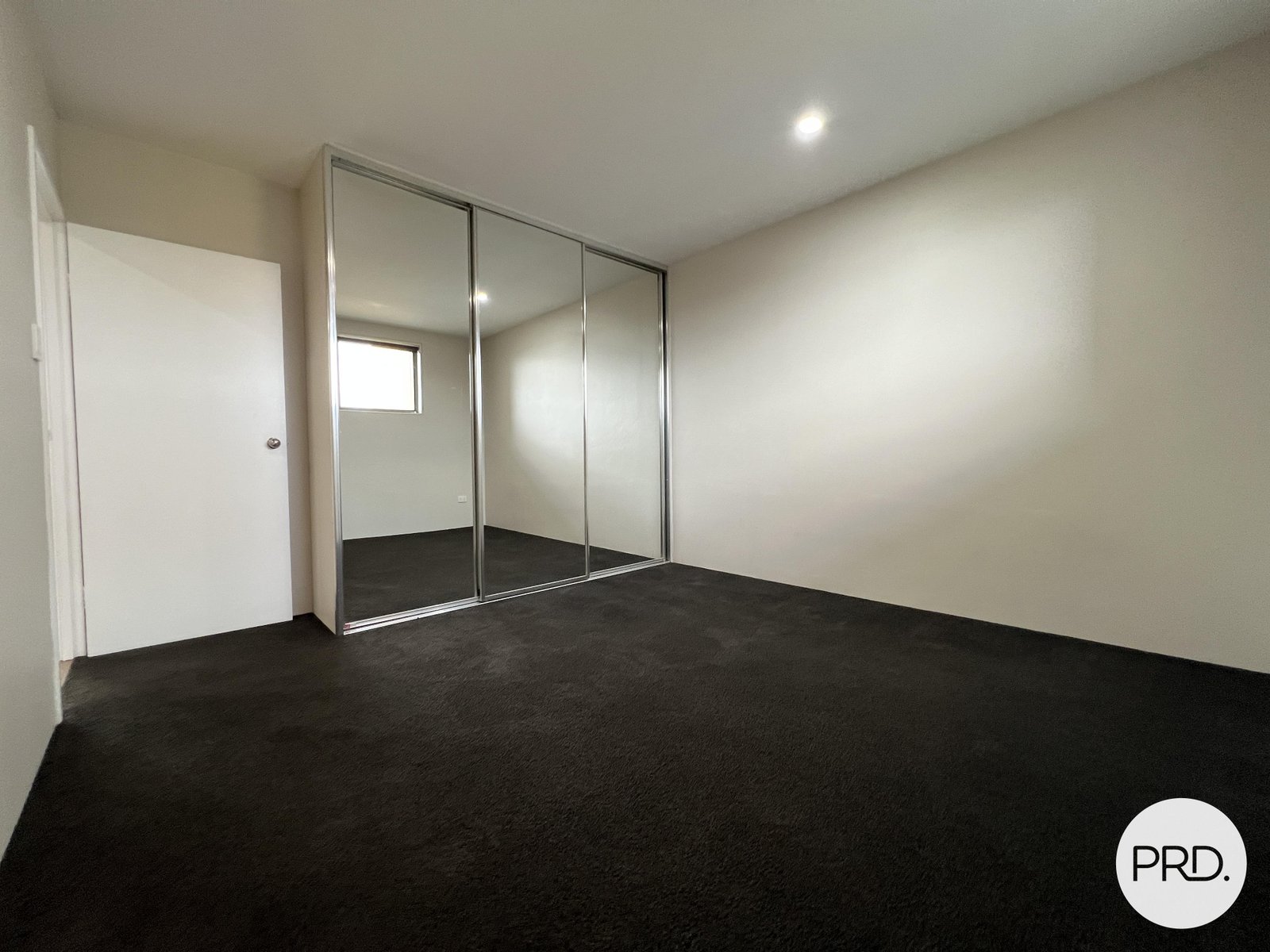 9D/17 Uriarra Road QUEANBEYAN 12